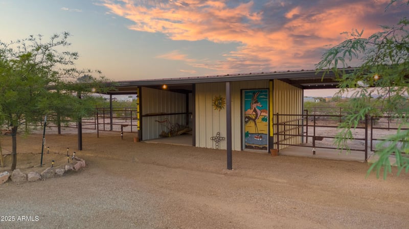29211 208th Ave, Wittmann, AZ 85361