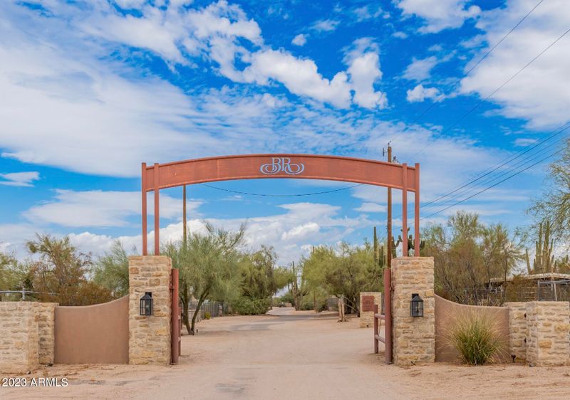 29211 N 53rd St, Cave Creek, AZ 85331