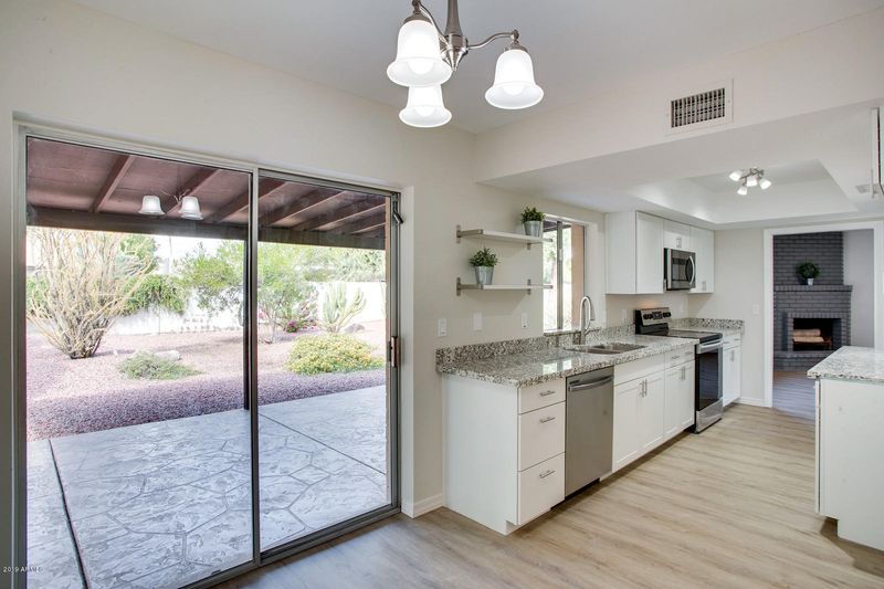 2922 E Acoma Dr, Phoenix, AZ 85032