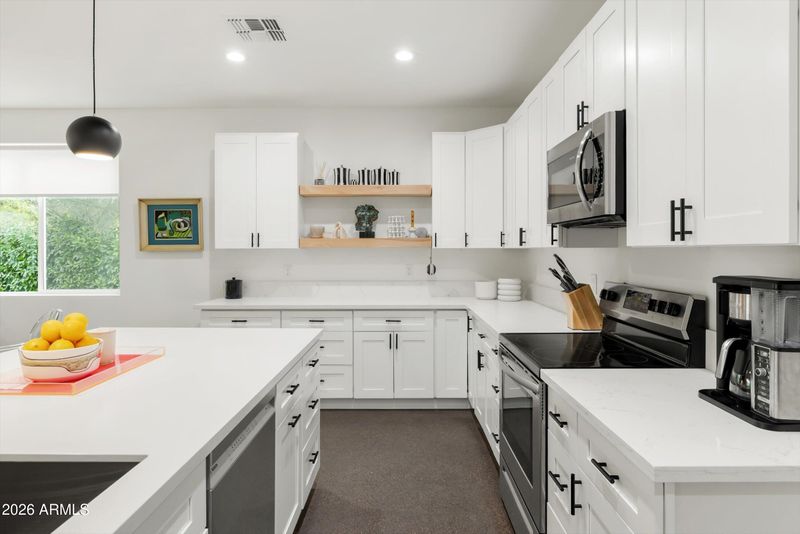2922 E Blanche Dr, Phoenix, AZ 85032