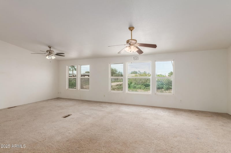 29220 205th Ave, Wittmann, AZ 85361