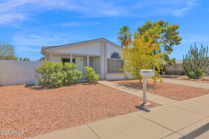2923 E Tonto Ln, Phoenix, AZ 85050