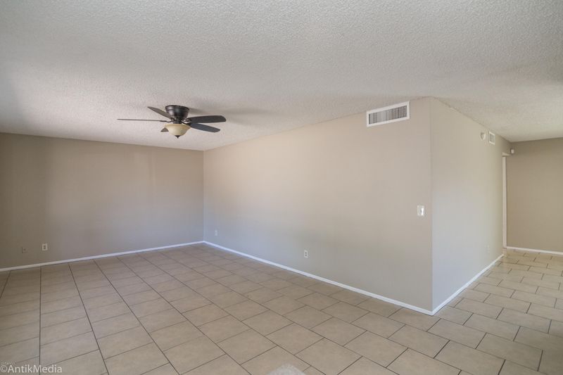 2923 N 71st Dr, Phoenix, AZ 85033