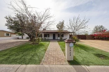 2923 Wahalla Ln, Phoenix, AZ 85050