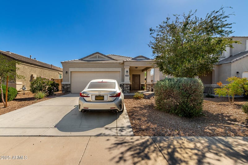 29235 Clarendon Ave, Buckeye, AZ 85396