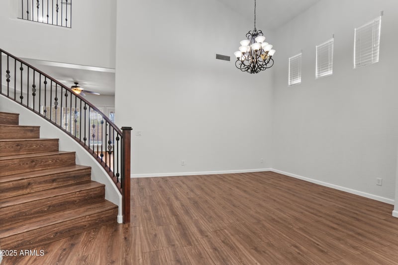 29247 70th Ave, Peoria, AZ 85383
