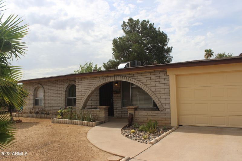 2925 E Dahlia Dr, Phoenix, AZ 85032
