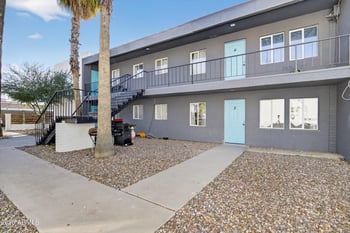 2925 N 38th St, Phoenix, AZ 85018