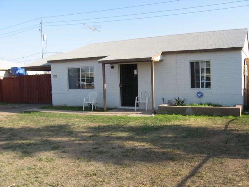 2925 W Roosevelt St, Phoenix, AZ 85009