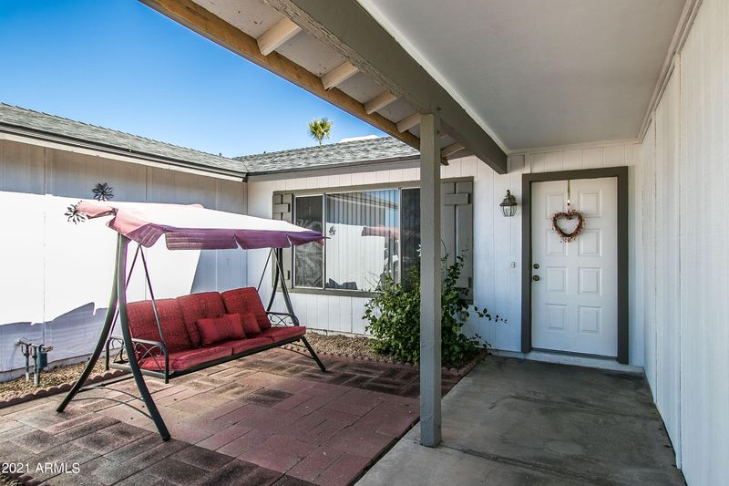 2926 E Michelle Dr, Phoenix, AZ 85032