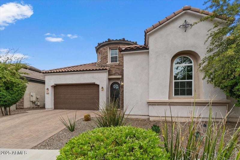 2926 Minnezona Ave, Phoenix, AZ 85016