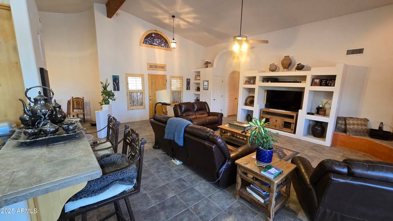 2926 Tanya Trl, Phoenix, AZ 85086