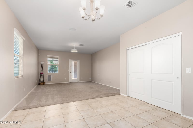 2926 W Kowalsky Ln, Phoenix, AZ 85041