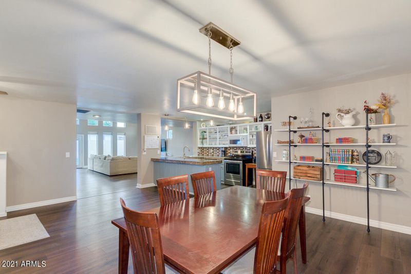 2926 W Libby St, Phoenix, AZ 85053