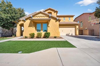 2926 Wyatt Way, Gilbert, AZ 85297