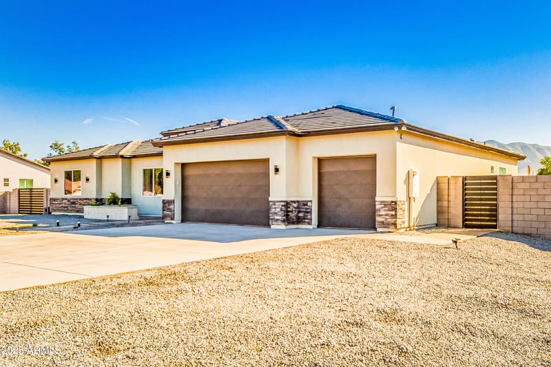 2927 Latona Rd, Laveen, AZ 85339