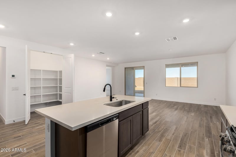 2928 Mecklenburg Way, San Tan Valley, AZ 85143