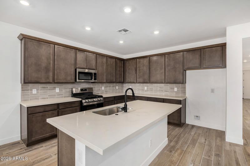 2928 Mecklenburg Way, San Tan Valley, AZ 85143