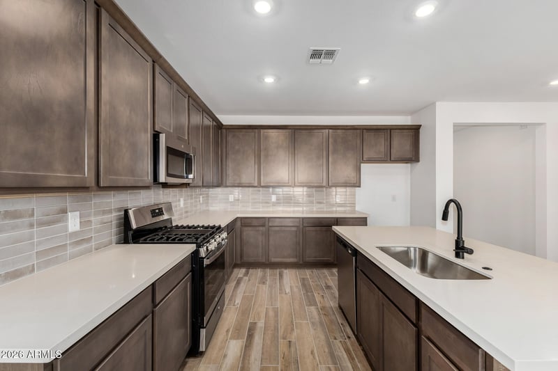 2928 Mecklenburg Way, San Tan Valley, AZ 85143