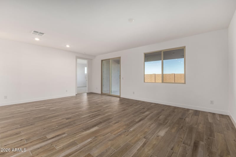 2928 Mecklenburg Way, San Tan Valley, AZ 85143