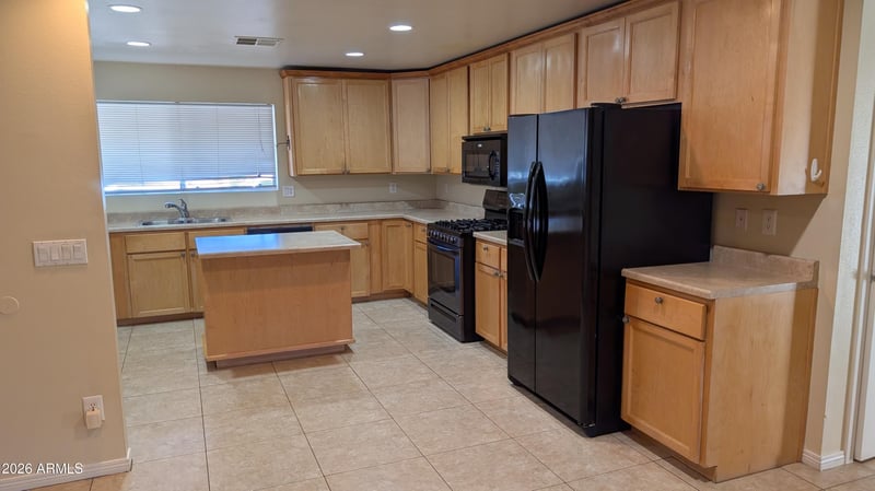 2929 Eberle Ln, Phoenix, AZ 85032