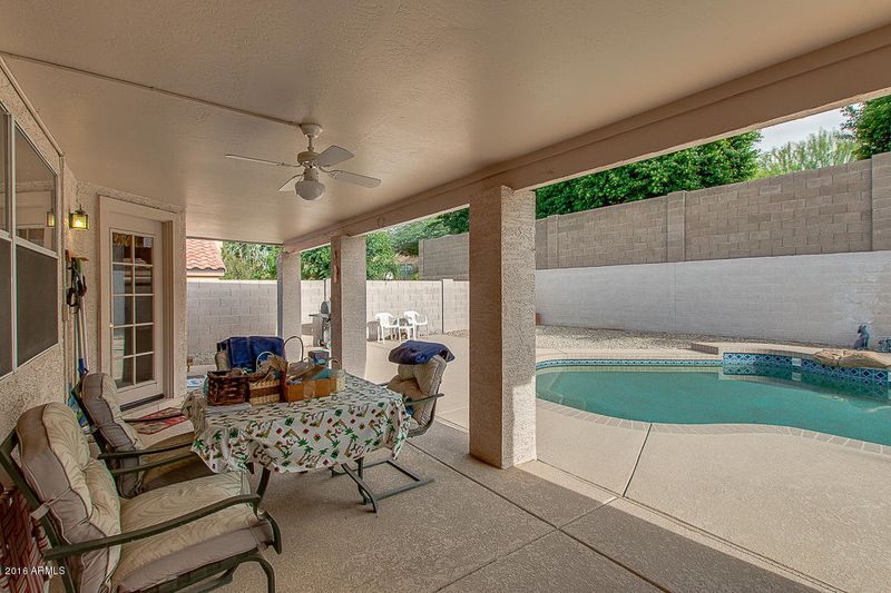 2929 E Redfield Rd, Phoenix, AZ 85032