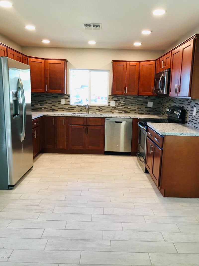 2929 E Villa Theresa Dr, Phoenix, AZ 85032