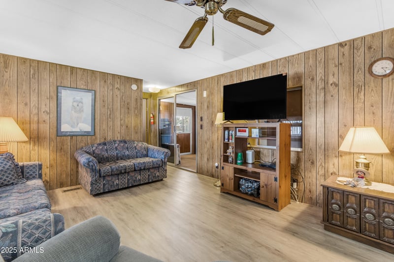 2929 Main St #433, Mesa, AZ 85213