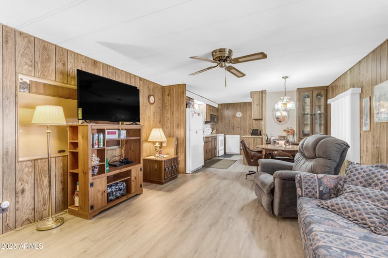 2929 Main St #433, Mesa, AZ 85213
