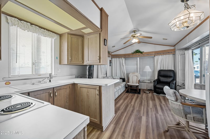 2929 Main St #708, Mesa, AZ 85213