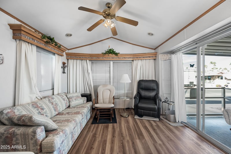 2929 Main St #708, Mesa, AZ 85213