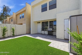 2929 39th St #6, Phoenix, AZ 85018