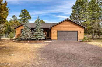 2929 Pine Rim Rd, Overgaard, AZ 85933