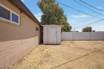 2929 Loma Ln, Phoenix, AZ 85051