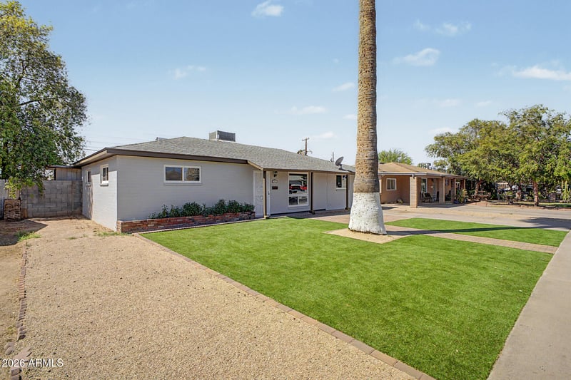 2929 W Loma Ln, Phoenix, AZ 85051