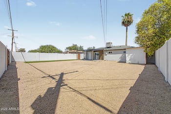 2929 W Loma Ln, Phoenix, AZ 85051