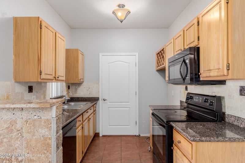 2929 Yorkshire Dr #1010, Phoenix, AZ 85027