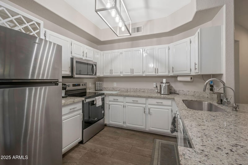 2929 Yorkshire Dr #1102, Phoenix, AZ 85027