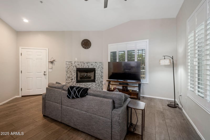2929 Yorkshire Dr #1102, Phoenix, AZ 85027