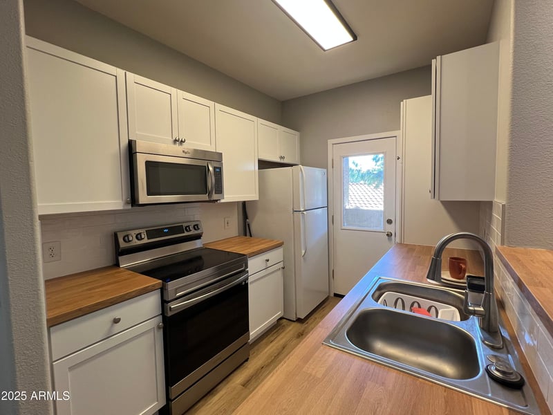 2929 Yorkshire Dr #2013, Phoenix, AZ 85027