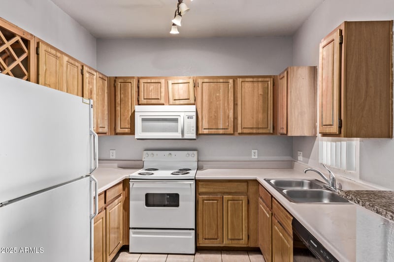 2929 Yorkshire Dr #2074, Phoenix, AZ 85027