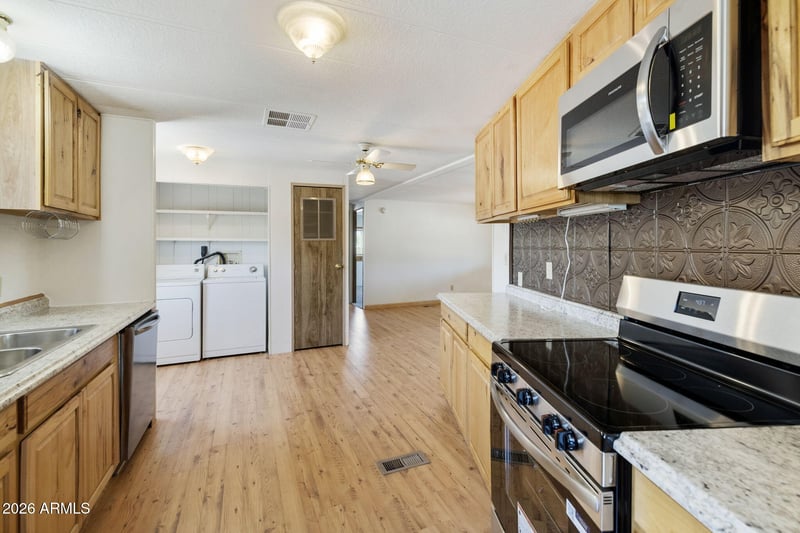 293 Belaire Rd, Apache Junction, AZ 85119