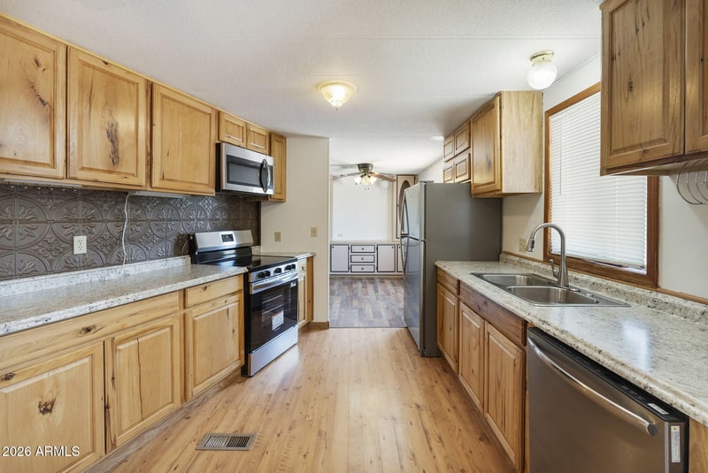 293 Belaire Rd, Apache Junction, AZ 85119