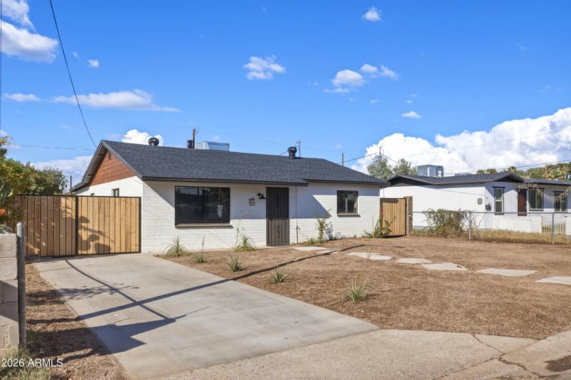 2930 E Granada Rd, Phoenix, AZ 85008