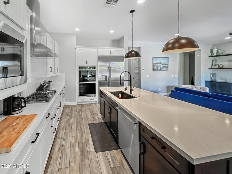 2930 E Herrera Dr, Phoenix, AZ 85050