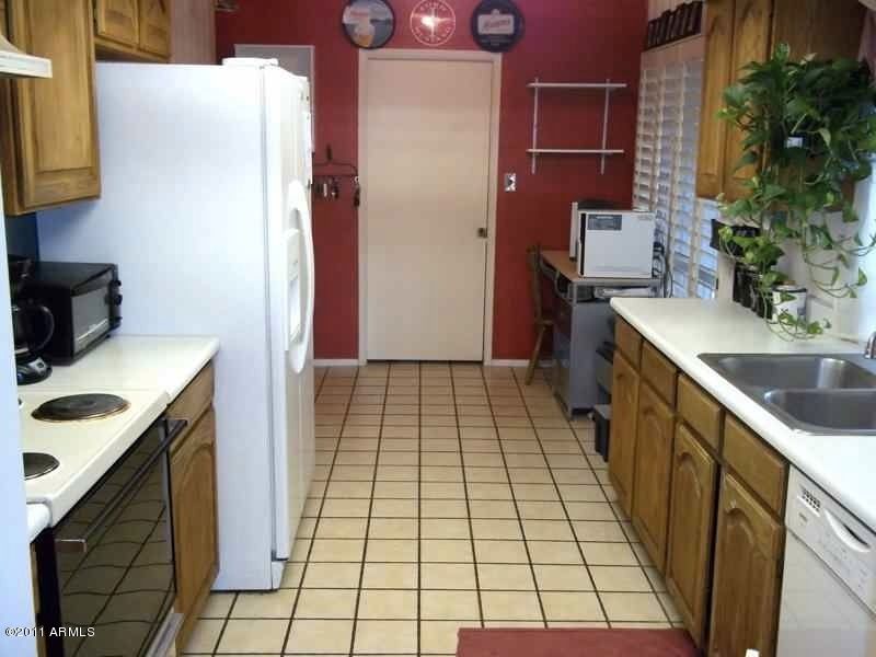2931 W Glendale Ave, Phoenix, AZ 85051