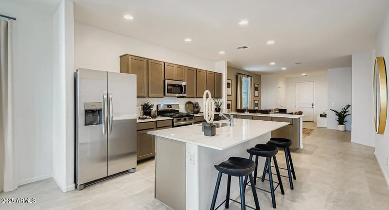 2932 96th Ln, Phoenix, AZ 85037