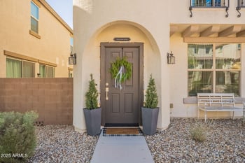 2933 Augustine --, Mesa, AZ 85207