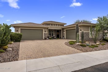 2933 E Daley Ln, Phoenix, AZ 85050