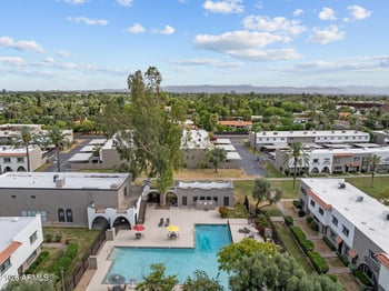 2933 E Fairmount Ave, Phoenix, AZ 85016